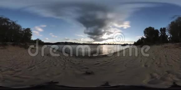 360VR4k的日落河Dnipro乌克兰时间推移视频的预览图