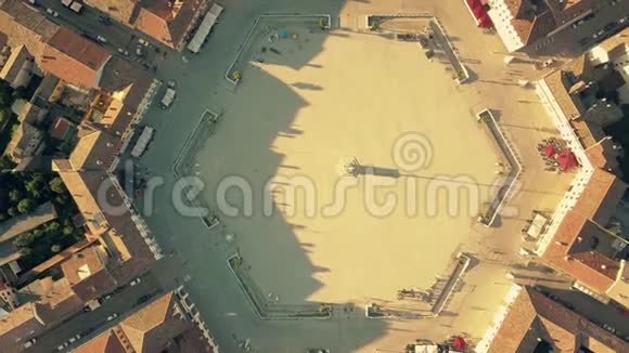 意大利帕尔曼诺瓦中心的六角形广场视频的预览图