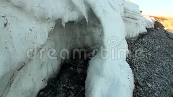 新地球北冰洋荒野海岸冰雪融化视频的预览图