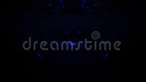紫外线身体艺术迷幻一种蝴蝶飞舞的图案视频的预览图