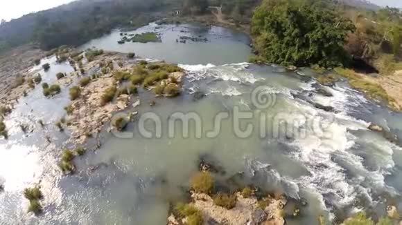 越南达克拉克中央高地德雷努尔瀑布慢镜头视频的预览图