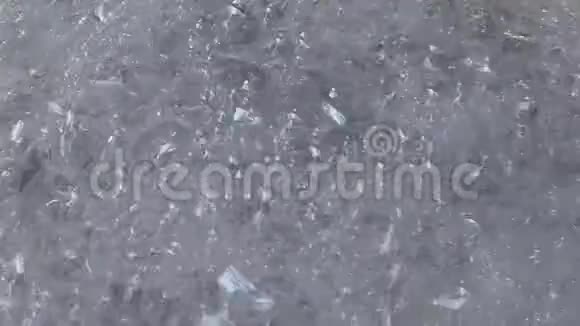 泡沫破裂的泡沫视频的预览图