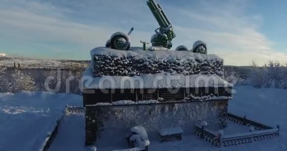 摩尔曼斯克纪念碑亚伯兰凯普在冬季从科波特射出夜蛾以一种视频的预览图