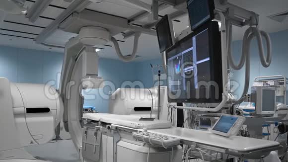 用于手术室人体诊断的现代医疗机器人机器人医学视频的预览图
