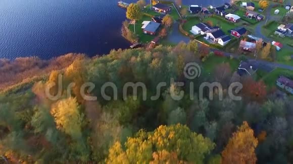 瑞典农村的房子视频的预览图