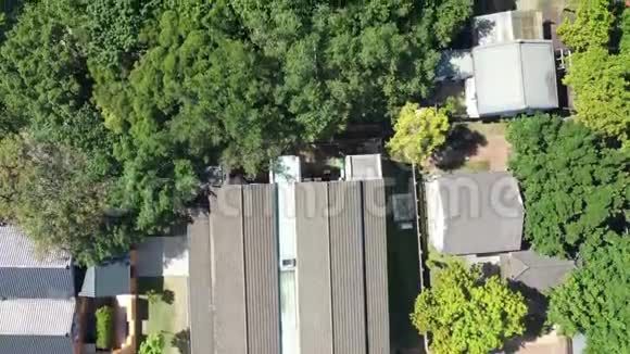 台湾台南安平树屋的空中镜头视频的预览图