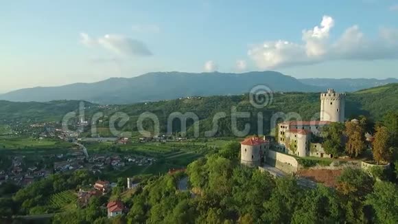 中欧布拉尼克斯洛文尼亚中世纪城堡里安伯克的图片视频的预览图