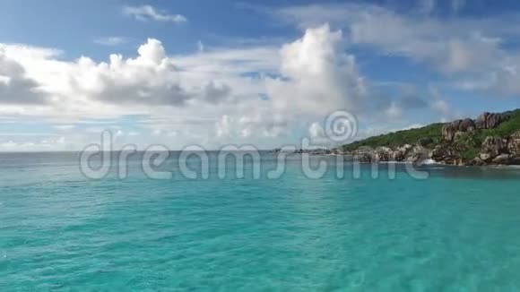 岩石海滩塞希尔斯岛3视频的预览图