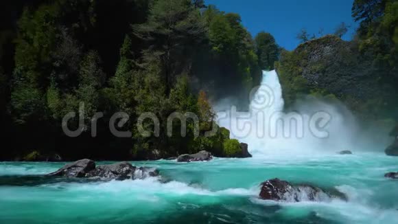 汇洛汇洛瀑布视频的预览图
