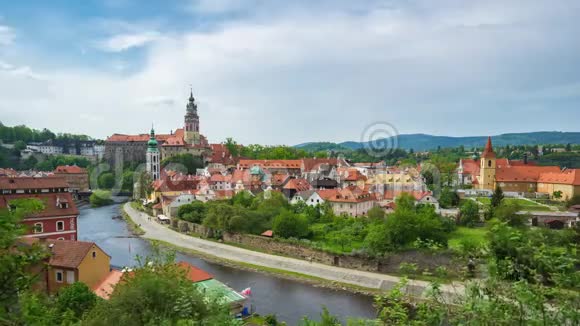 捷克共和国CeskyKrumlov城市天际线延时4K视频视频的预览图