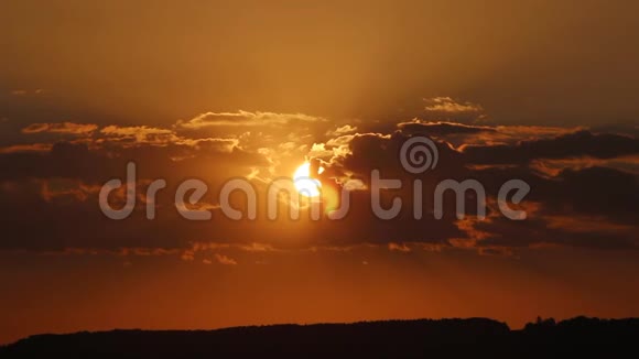 太阳云日出晨橙视频的预览图
