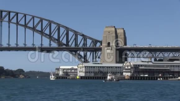 长桥和远洋拍摄视频的预览图