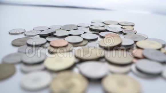 钱堆钱币堆罗马尼亚RON硬币视频的预览图