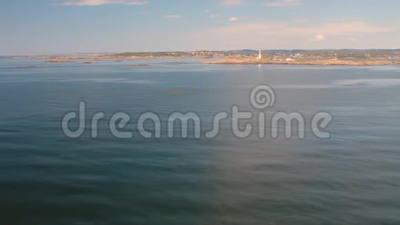 有灯塔的海和海岸克里斯蒂安桑挪威视频的预览图