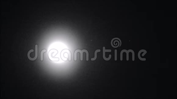 月球与机载夏季种子加速4x19秒视频的预览图