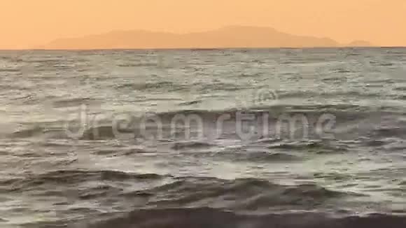 海上日落波视频的预览图
