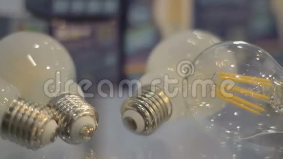 LED灯丝灯泡E27视频的预览图