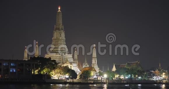 湄南河华严寺夜景视频的预览图
