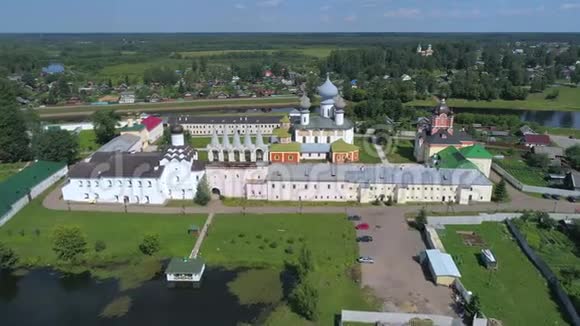 锡克文修道院的庙宇俄罗斯航空摄影公司视频的预览图