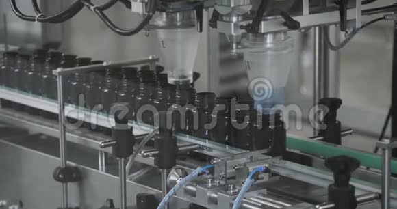 丸片的生产过程工业制药概念工厂设备和机器4K视频的预览图