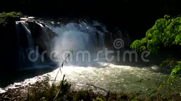 老挝的塔德洛瀑布视频的预览图