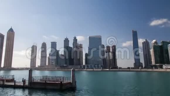 超脱商务湾迪拜日视频的预览图