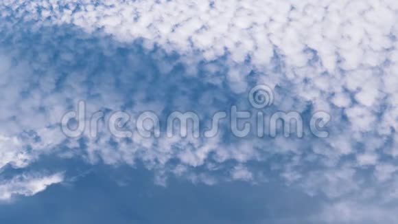 海拔5公里的大气卷云视频的预览图