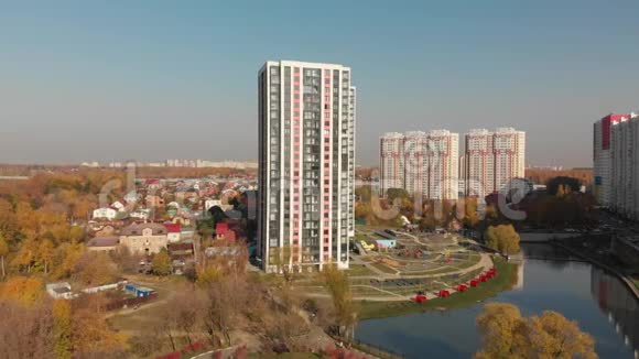 俄罗斯Khimki的一层多层房屋视频的预览图