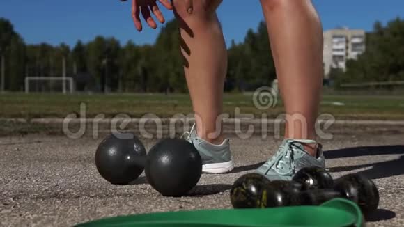 性感健身女性体重超标视频的预览图