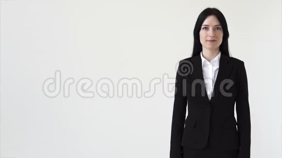 自信的商人女人视频的预览图