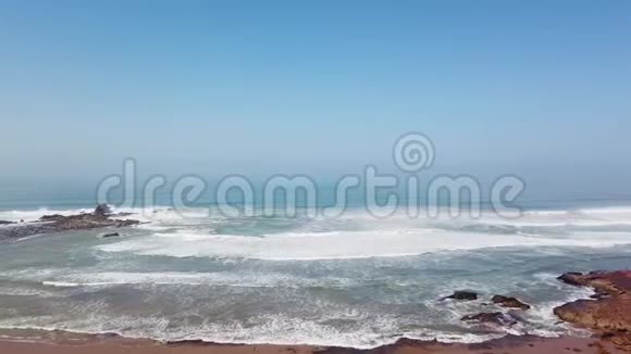 Legzira海滩天然拱门摩洛哥大西洋海岸非洲4k视频的预览图