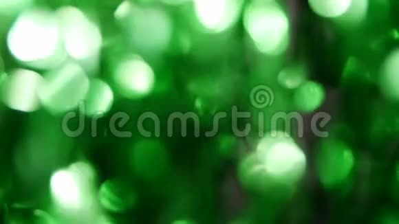 带有光漏效果的抽象绿色背景用于过渡和合成视频片段视频的预览图