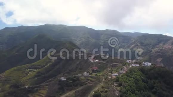 塔博诺岩和塔博诺村视频的预览图