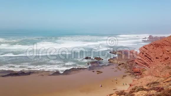 Legzira海滩天然拱门摩洛哥大西洋海岸非洲4k视频的预览图