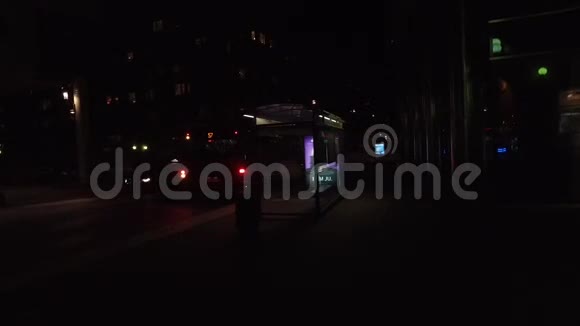 斯德哥尔摩公交车站视频的预览图