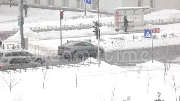 冬季城市交通视频的预览图