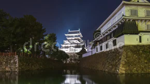 夜在北九州的Kokura城堡时间流逝视频的预览图