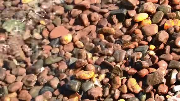 石头水浪滩视频的预览图