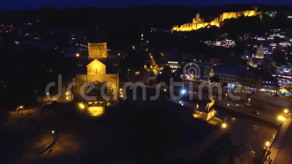 格鲁吉亚旅游景点Metekhi教堂夜景视频的预览图