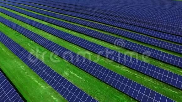 太阳能光伏发电模块空中观景太阳能电池视频的预览图