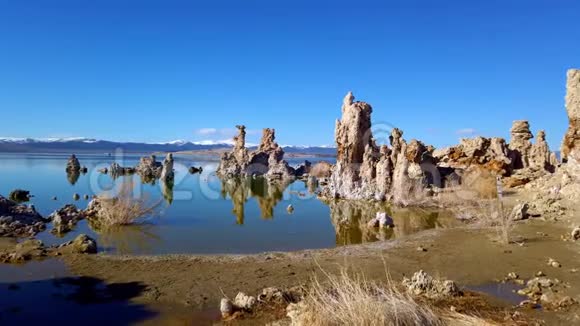 加州莫诺湖和图法专栏旅游摄影视频的预览图