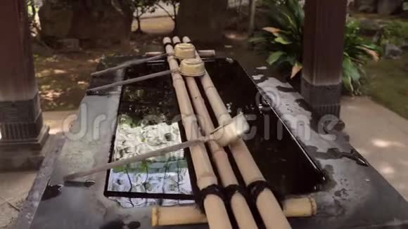 神道净化水盆视频的预览图