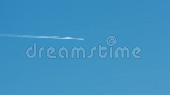 飞机蒸汽轨迹视频的预览图