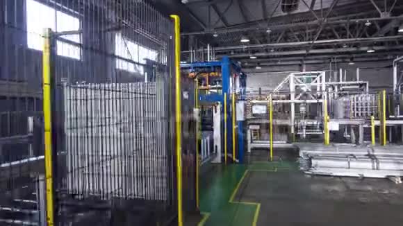 工厂车间自动化生产线的延时视频的预览图