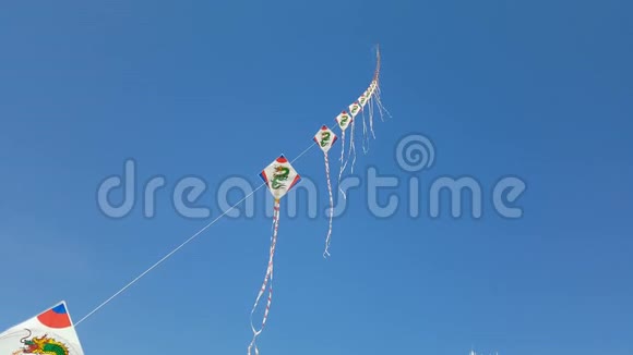 韩国釜山海恩达海滩空中放风筝视频的预览图