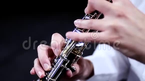 双簧管音乐视频的预览图