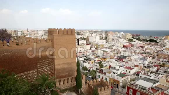 阿尔默A城市和阿尔卡扎巴的景色视频的预览图