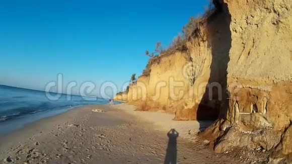 布贾克海滩的粘土城堡视频的预览图