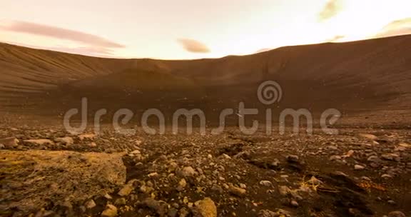 火星表面火山口锅视频的预览图