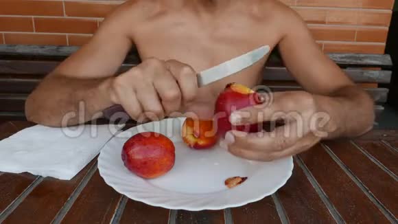 桃果实疗养性饮食视频的预览图